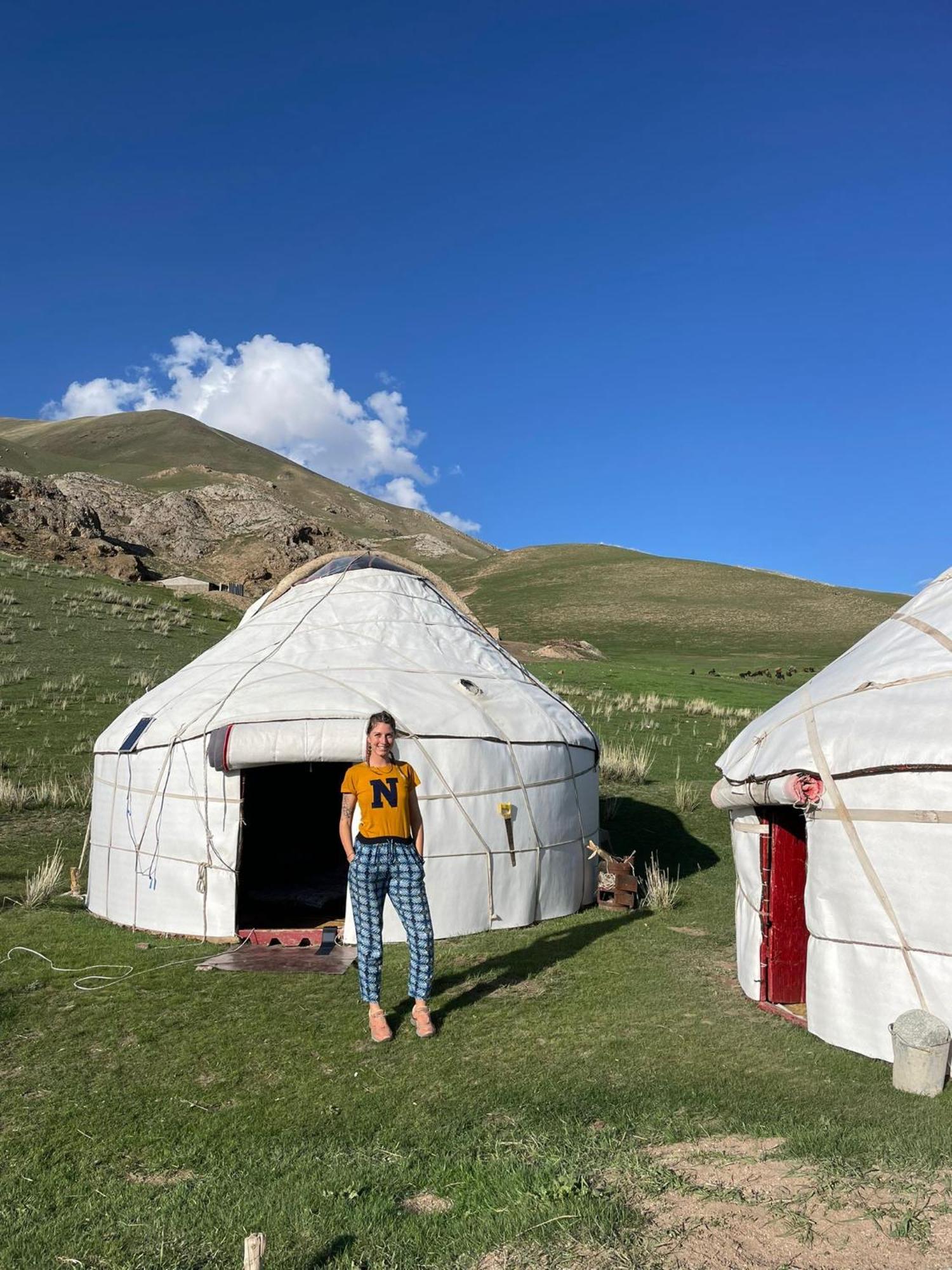 Guest House Bereke In Kyzart Village Bagysh ภายนอก รูปภาพ