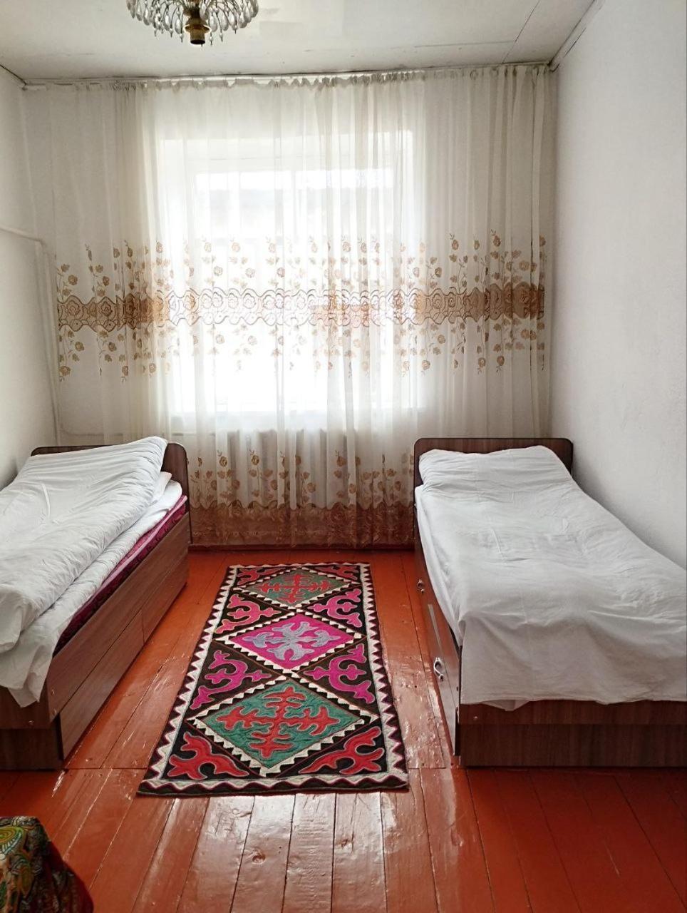 Guest House Bereke In Kyzart Village Bagysh ภายนอก รูปภาพ
